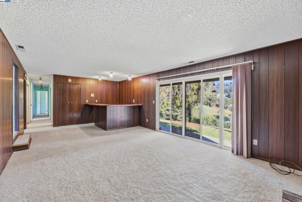 SEQUOYAH HILLS - Residential