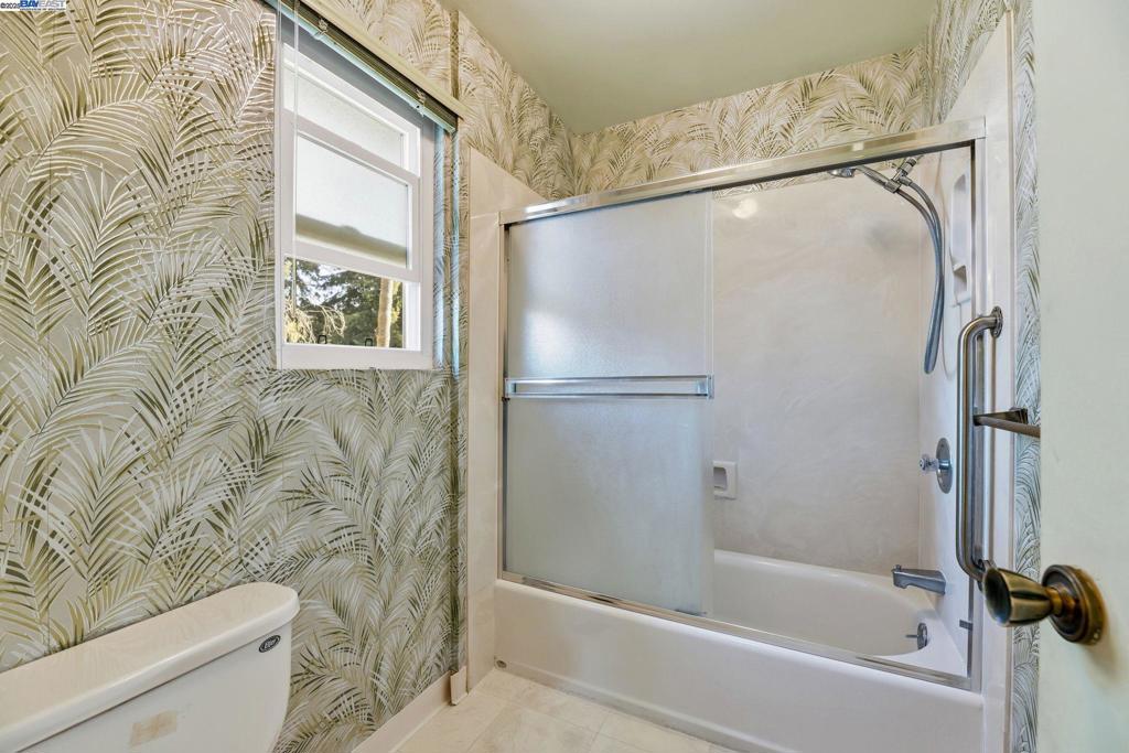 SEQUOYAH HILLS - Residential