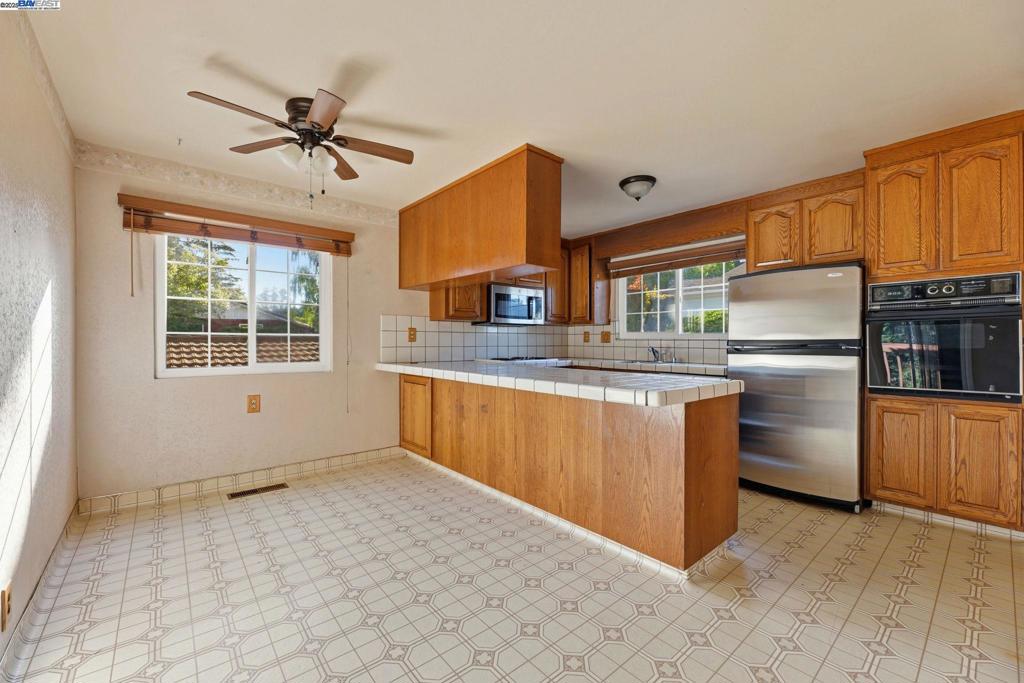 SEQUOYAH HILLS - Residential