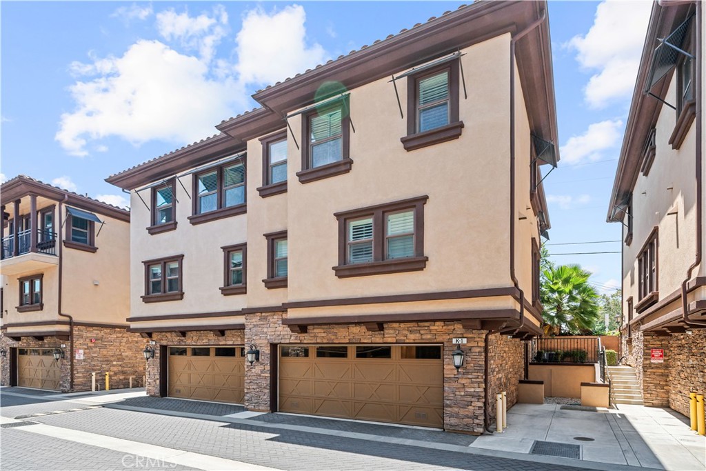 656 West Huntington Drive k-1