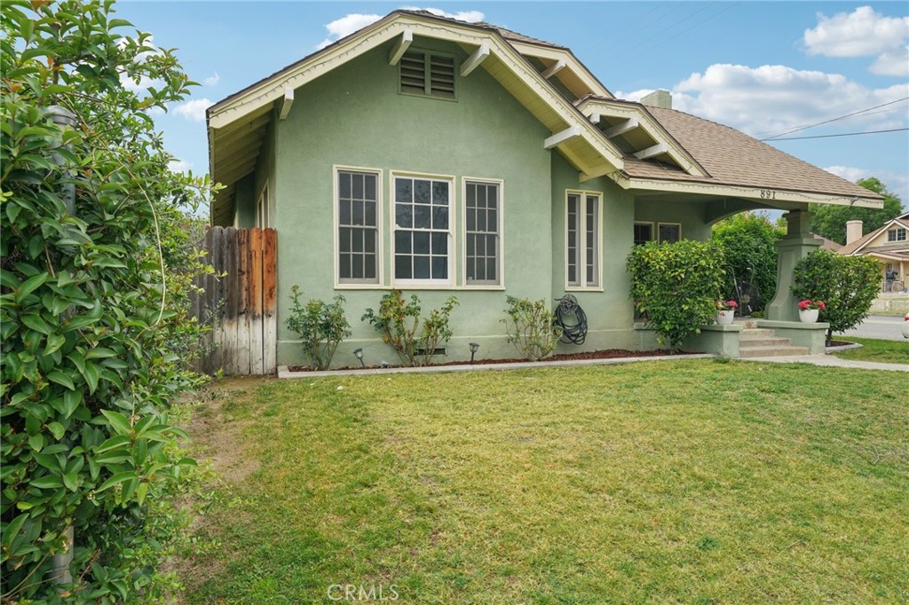 891 N 9th Street