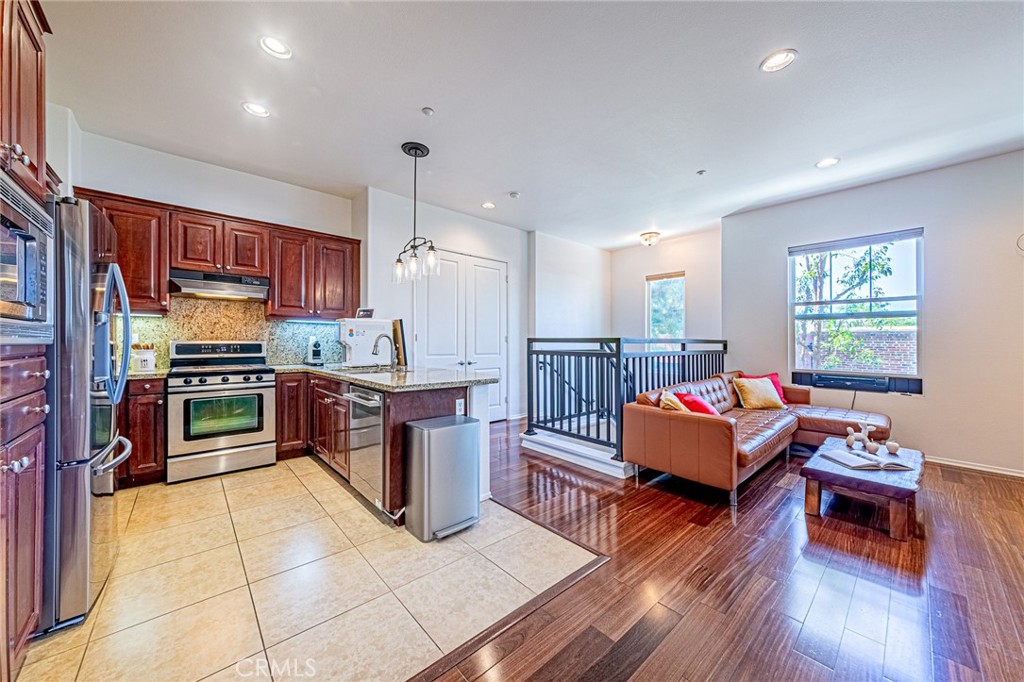 Fullerton Heights (FULH) - Residential