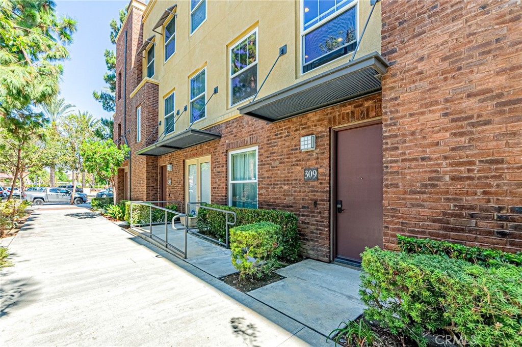 Fullerton Heights (FULH) - Residential