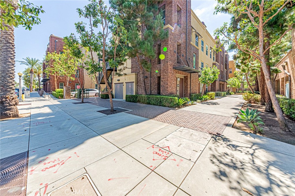 Fullerton Heights (FULH) - Residential