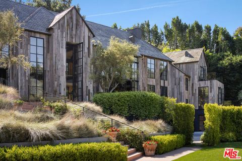 2650 Benedict Canyon Drive Beverly Hills CA 90210