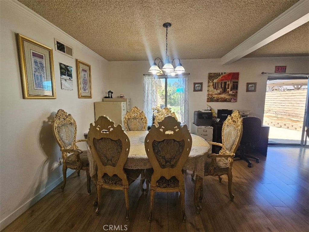 10055 Sunnybrae