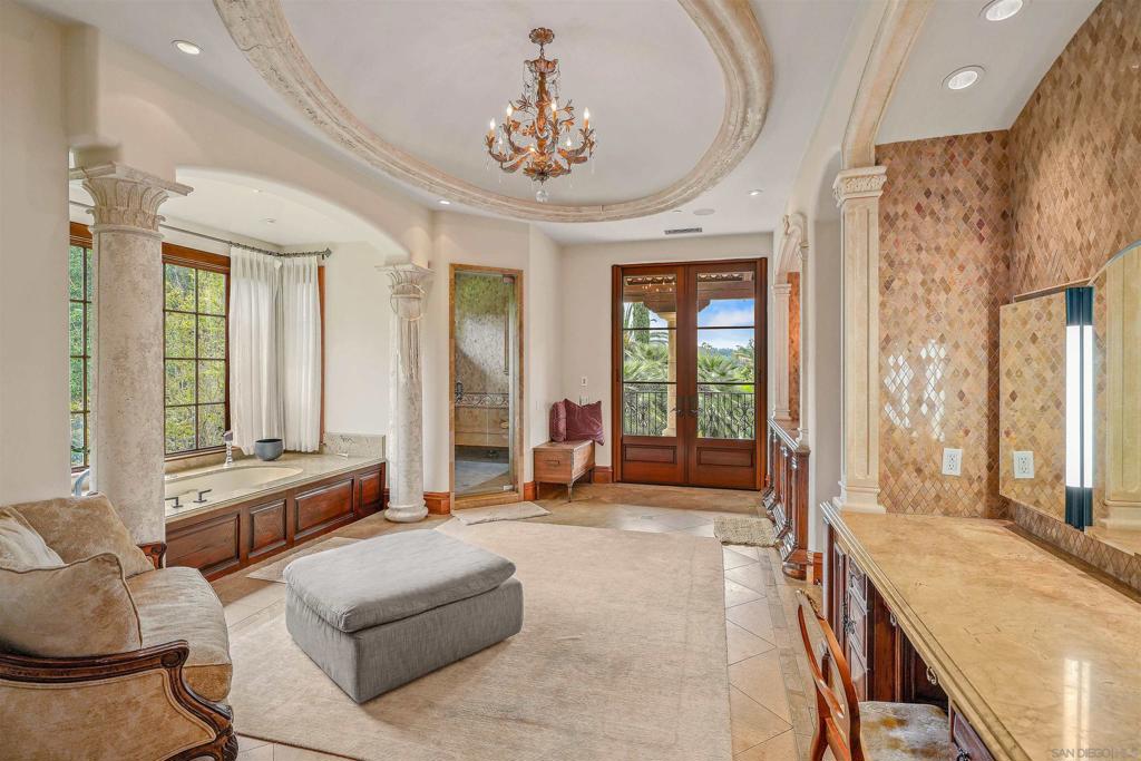 Rancho Santa Fe - Residential