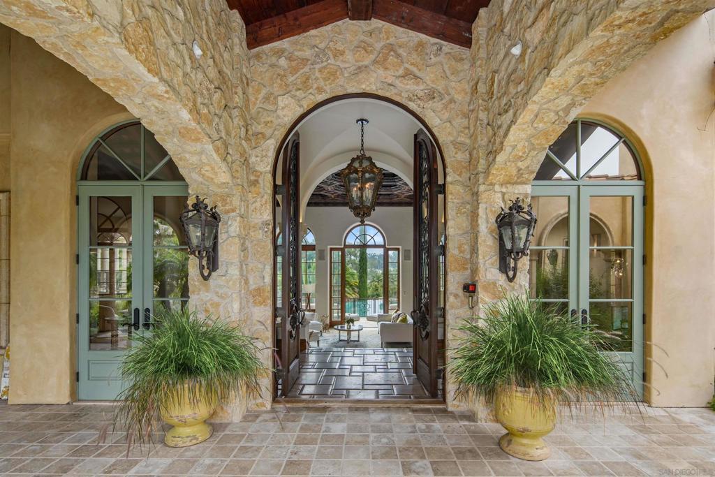 Rancho Santa Fe - Residential