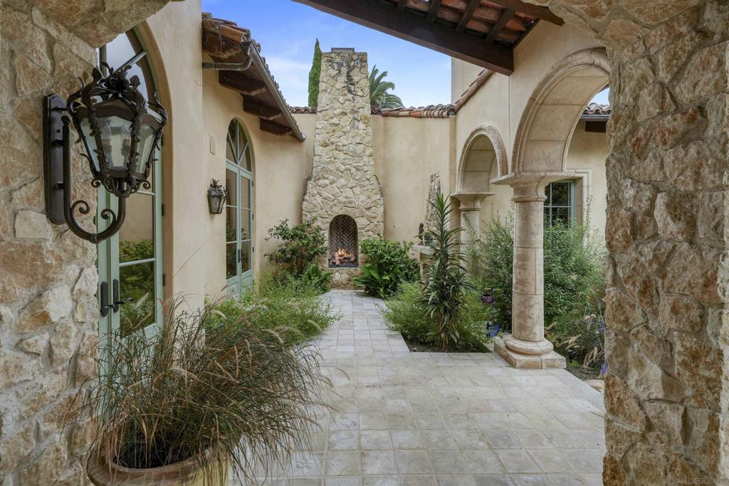 Rancho Santa Fe - Residential