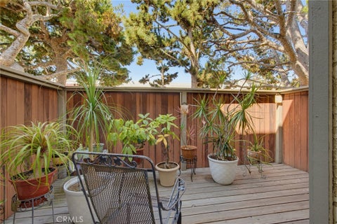 Photo of 1404 Stanford Avenue, Redondo Beach, CA 90278 (MLS # SB26186163)