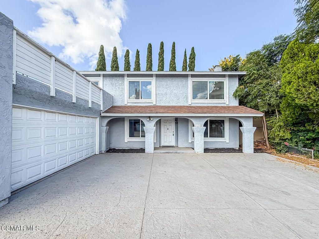 Photo of 2239 Mcdonald Street, Simi Valley, CA 93065 (MLS # 225005030)