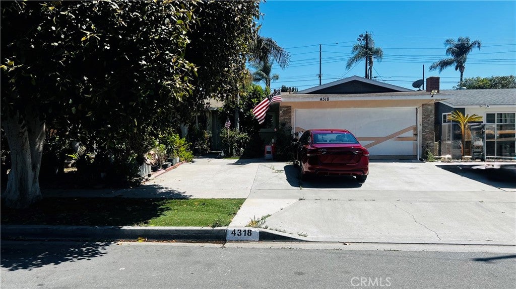 4318 Silver Dr. DR