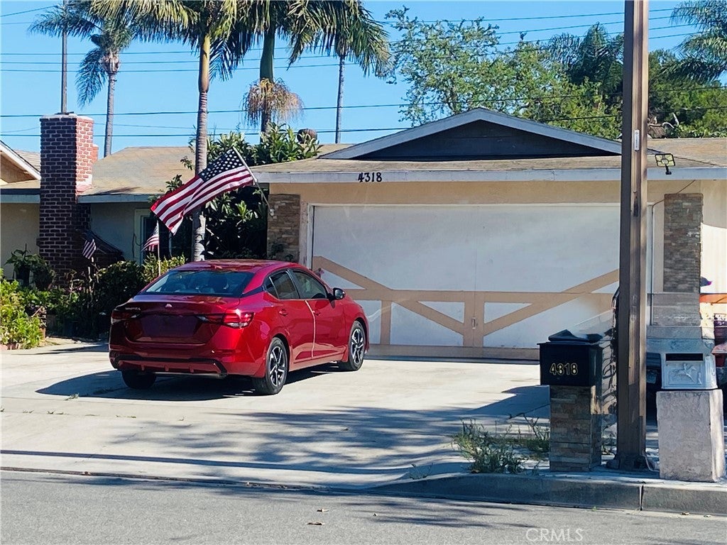 4318 Silver Dr. DR, Santa Ana CA 92703