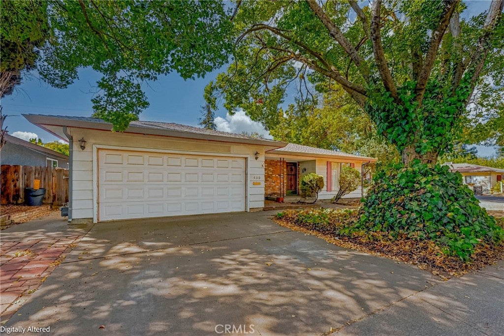 600 Dennis Court