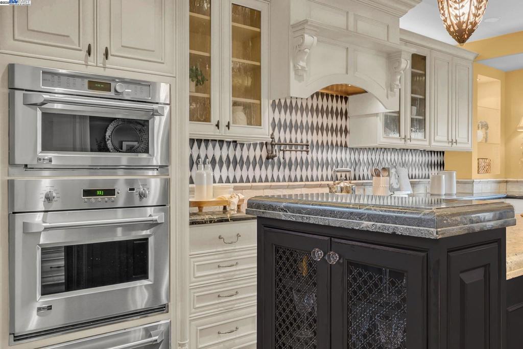 CROW CANYON C.C. - Residential