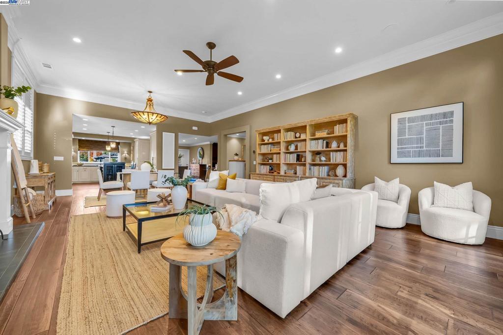 CROW CANYON C.C. - Residential