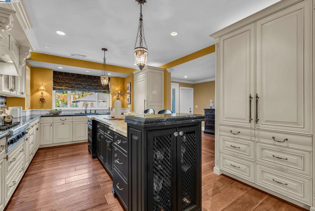 CROW CANYON C.C. - Residential