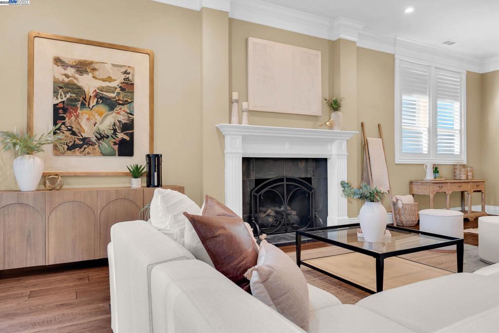 CROW CANYON C.C. - Residential