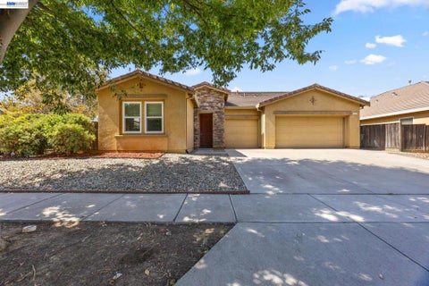Photo of 257 Orchid Lane LN, Patterson, CA 95363 (MLS # 41149645)