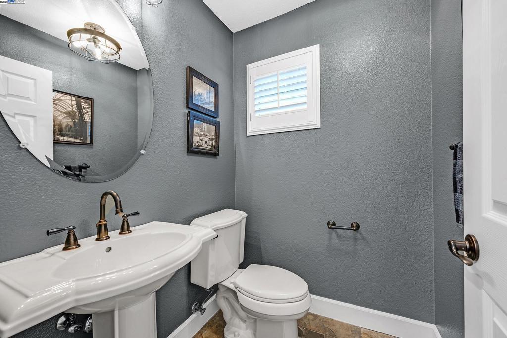 HENRY RANCH - Residential