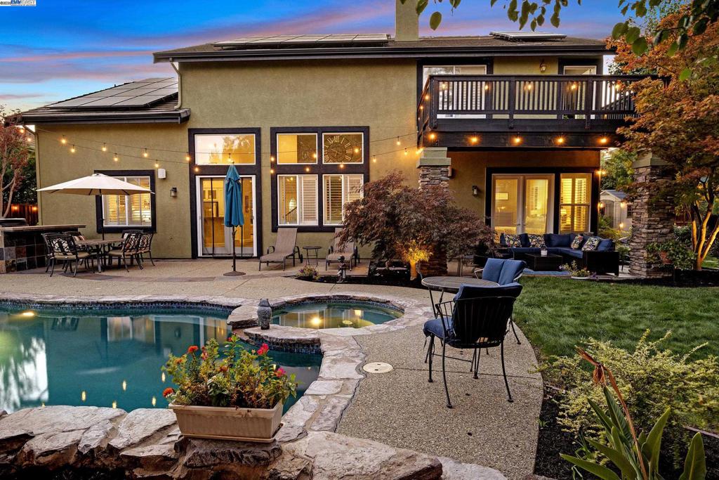 HENRY RANCH - Residential
