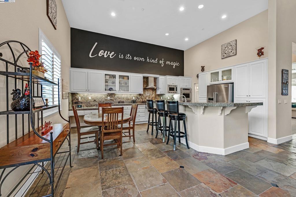 HENRY RANCH - Residential