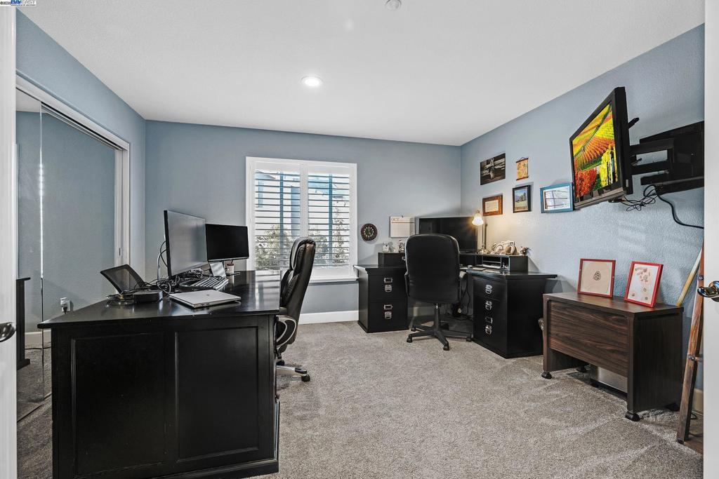 HENRY RANCH - Residential