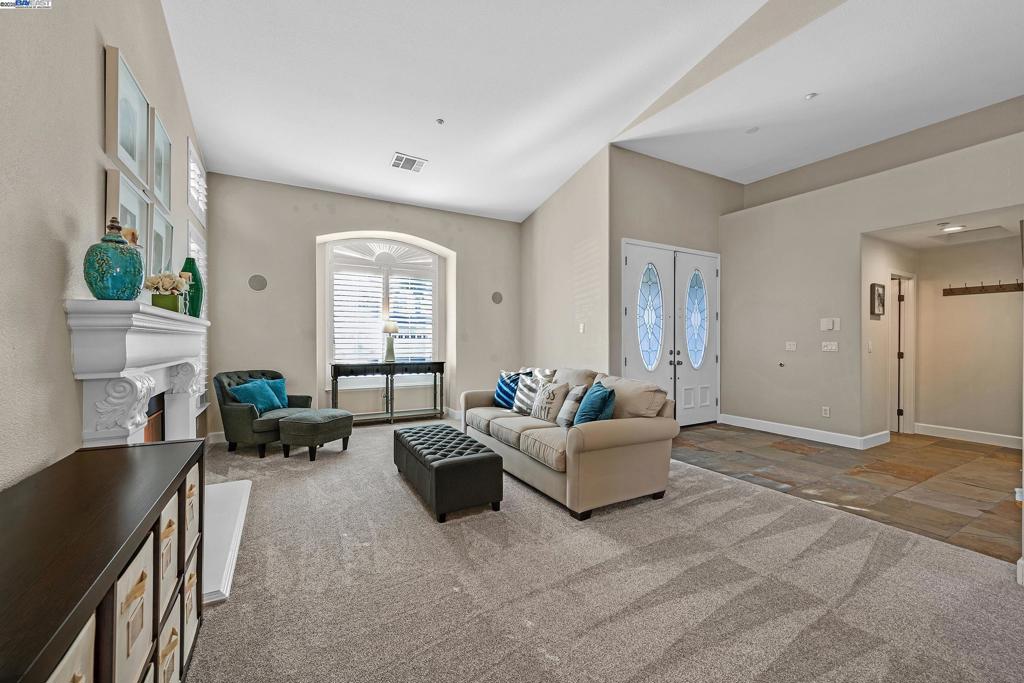HENRY RANCH - Residential