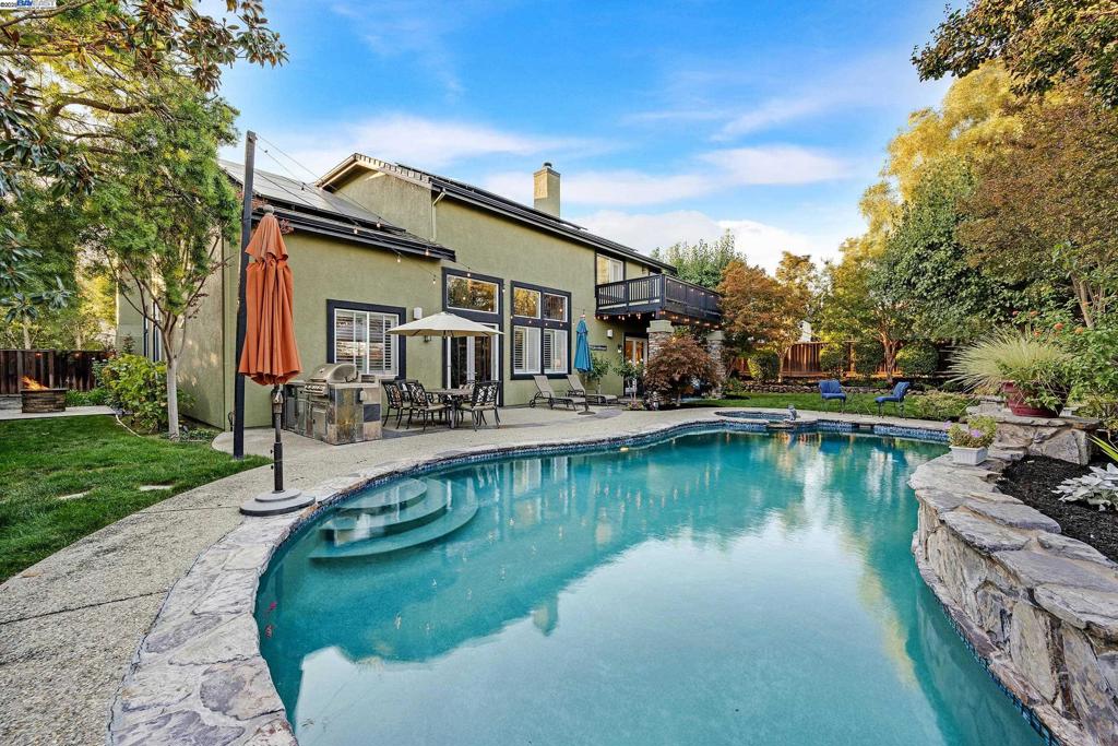 HENRY RANCH - Residential