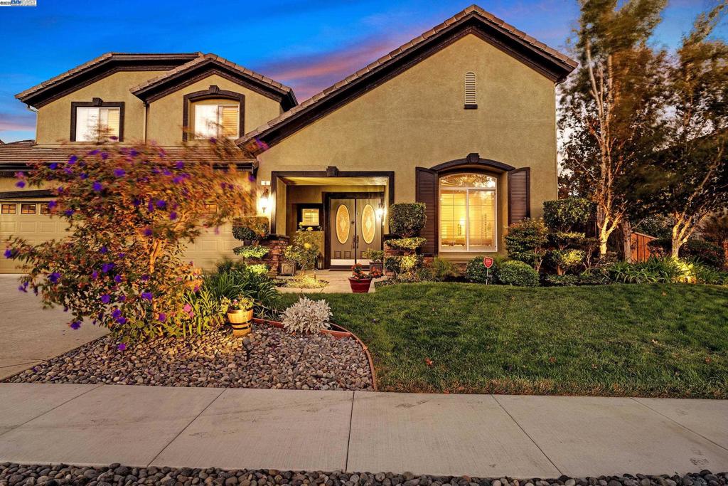HENRY RANCH - Residential