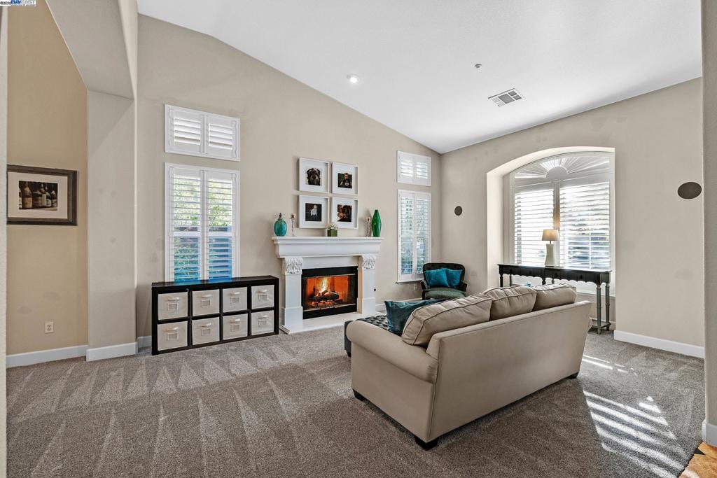 HENRY RANCH - Residential