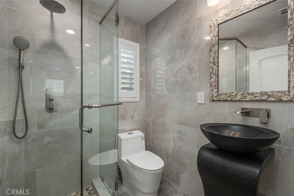 26151 Via California, Dana Point CA 92624 - Photo 19