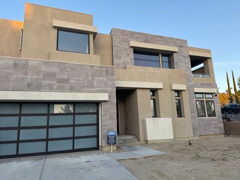 20321 W Aberdeen Porter Ranch CA 91326