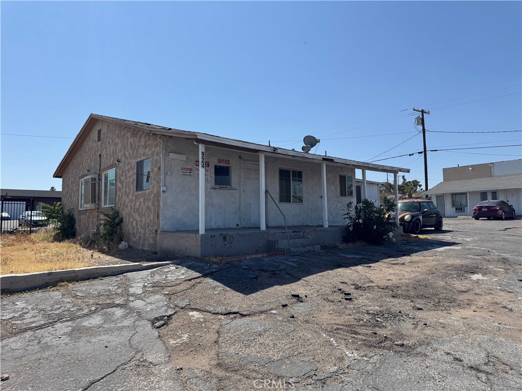 924 E Main Street