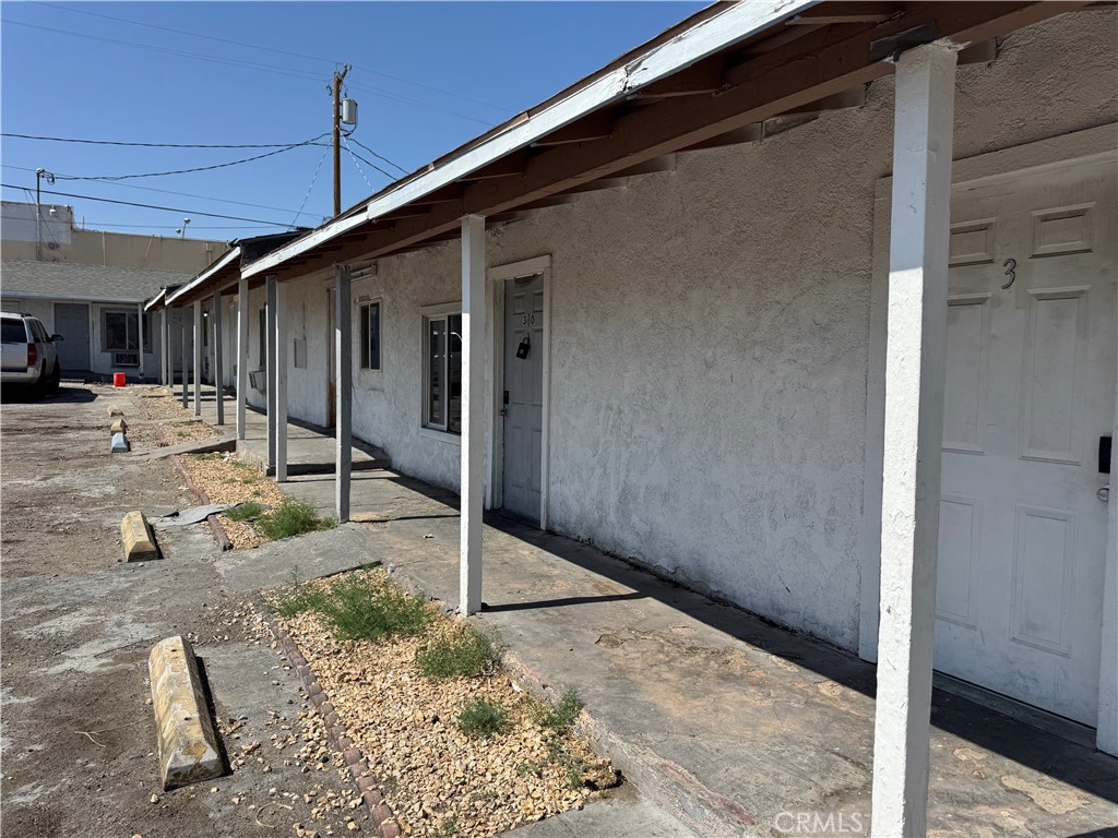924 E Main Street