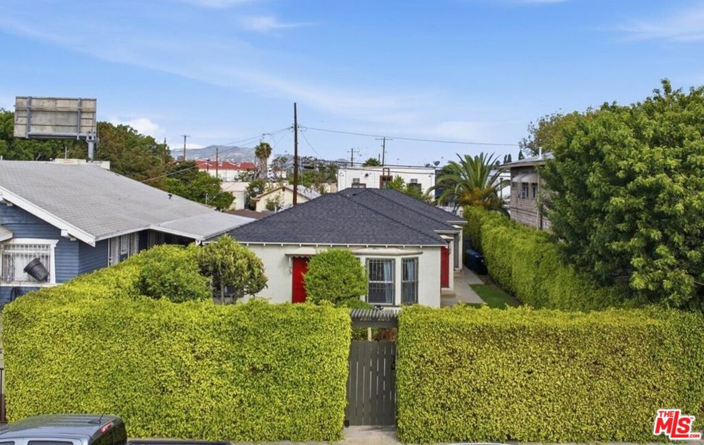 2613 Jeffries Avenue