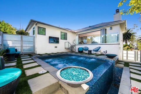 Photo of 3490 Wonder View Place, Los Angeles, CA 90068 (MLS # 26657781)