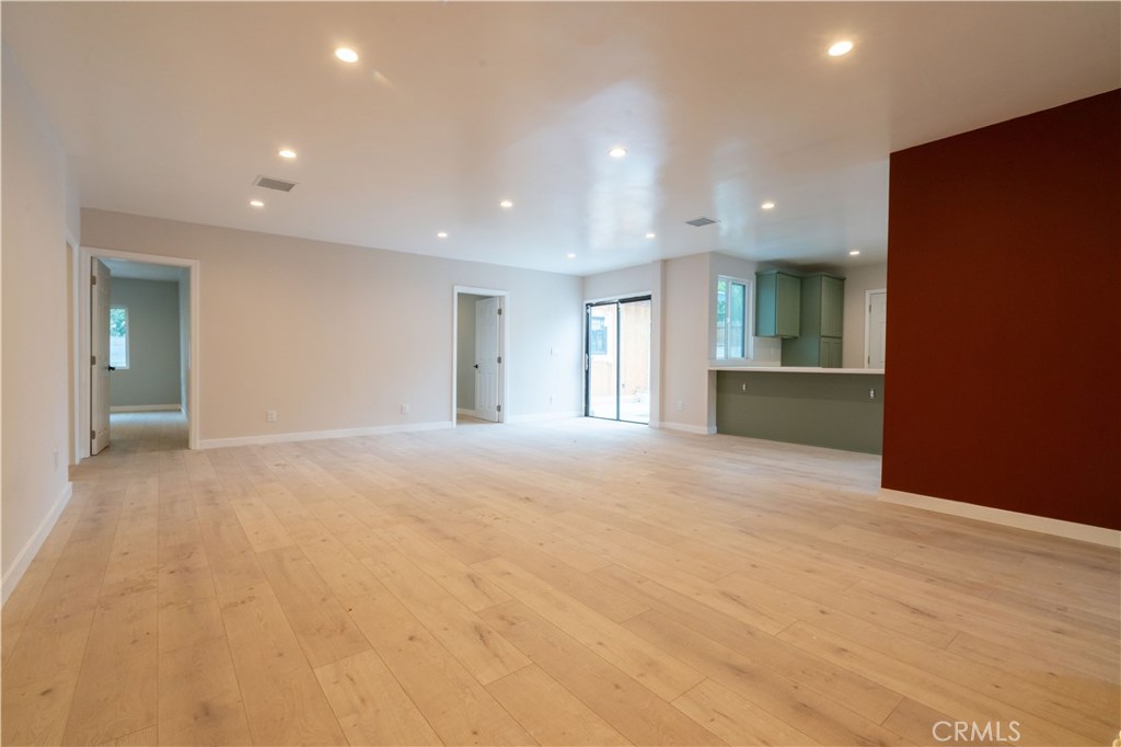 Properties 3 20239 Hartland Street