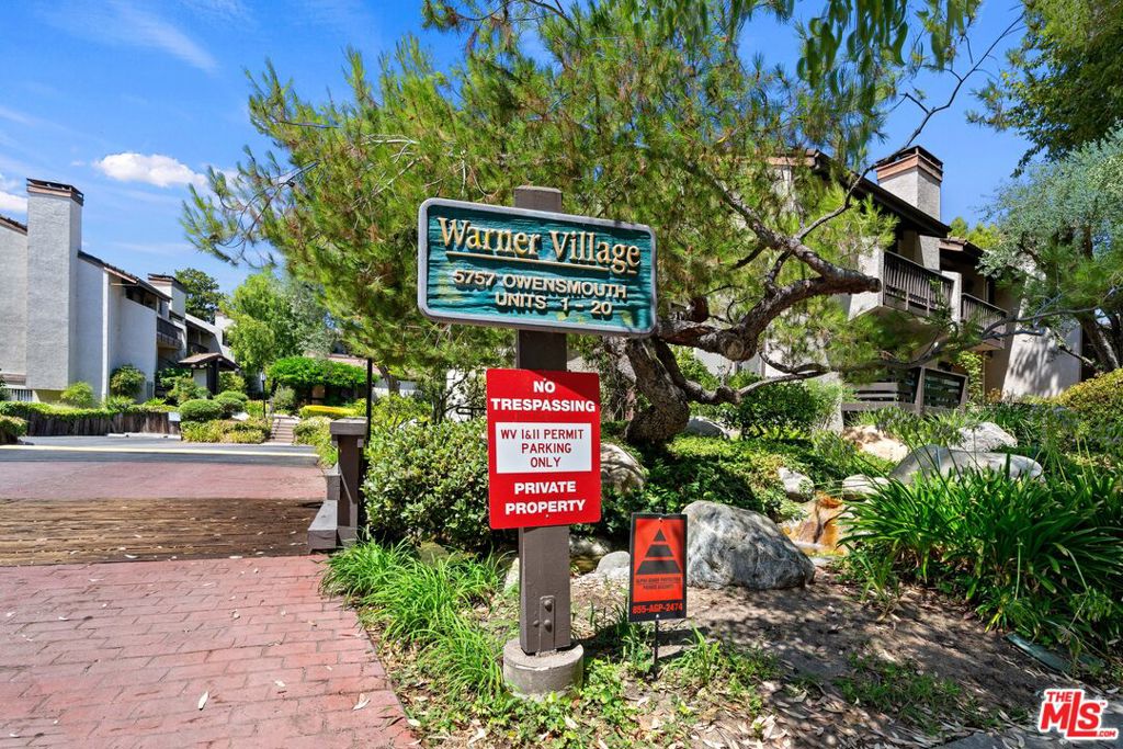 5757 Owensmouth Avenue 15