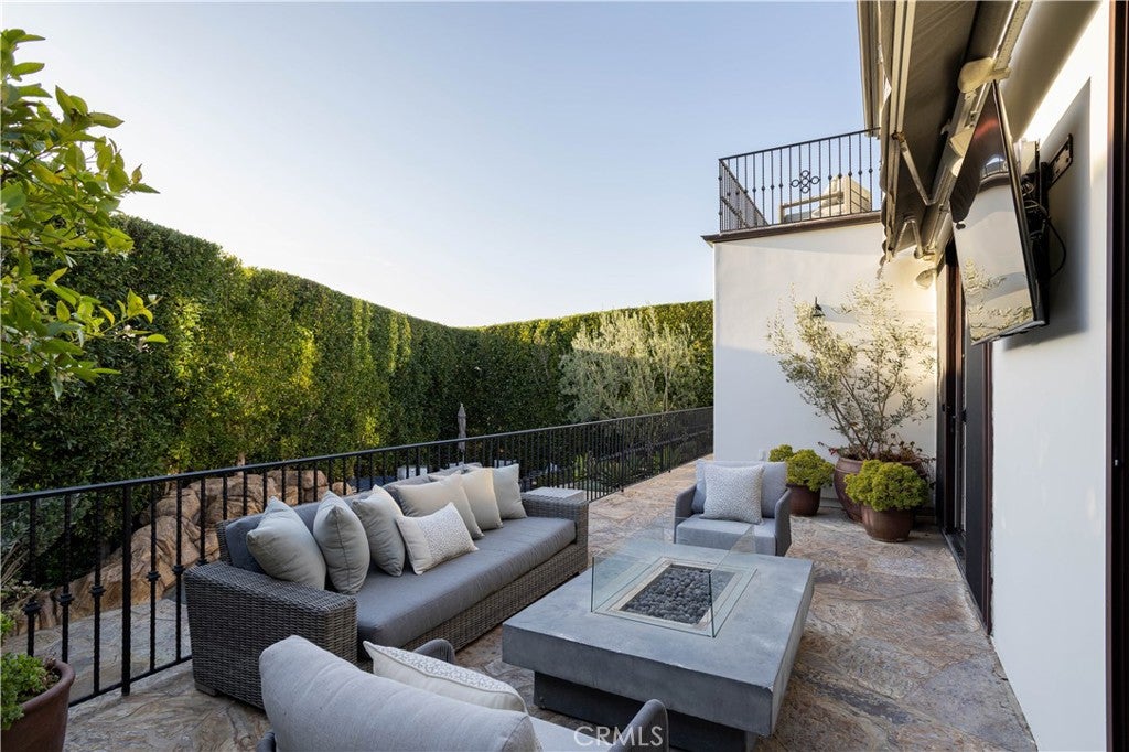 420 De Sola Terrace, Corona Del Mar CA 92625 - Photo 30