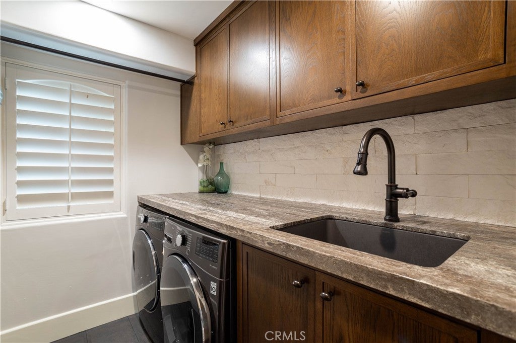 420 De Sola Terrace, Corona Del Mar CA 92625 - Photo 23