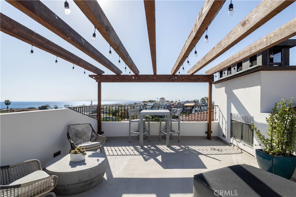 420 De Sola Terrace, Corona Del Mar CA 92625 - Photo 18