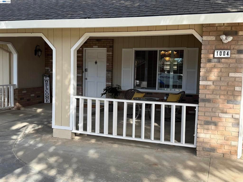 1004 Stonum Rd