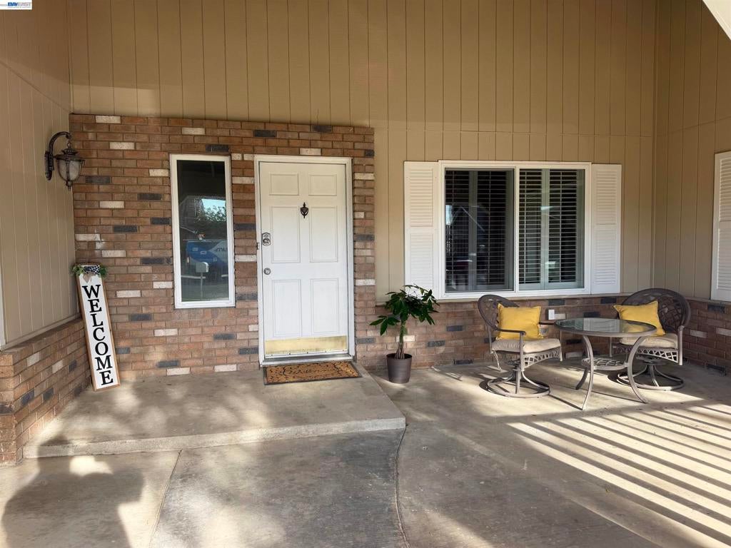 1004 Stonum Rd