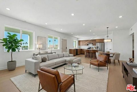 Photo of 1717 Winona Boulevard #402, Los Angeles, CA 90027 (MLS # 26817461)