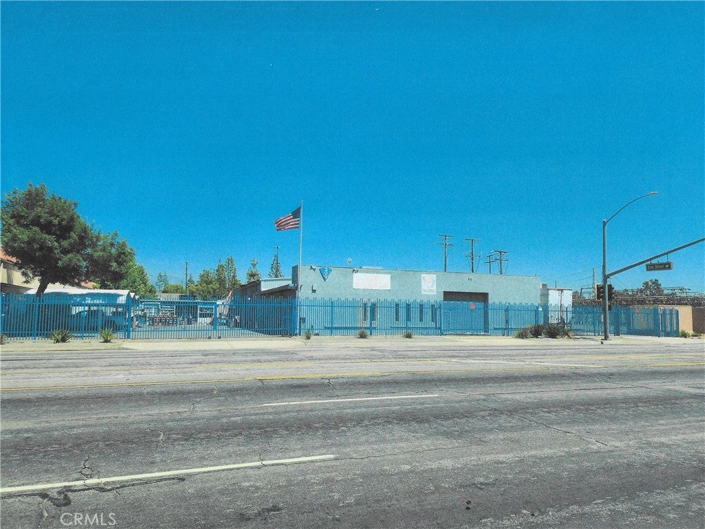 205 N Waterman