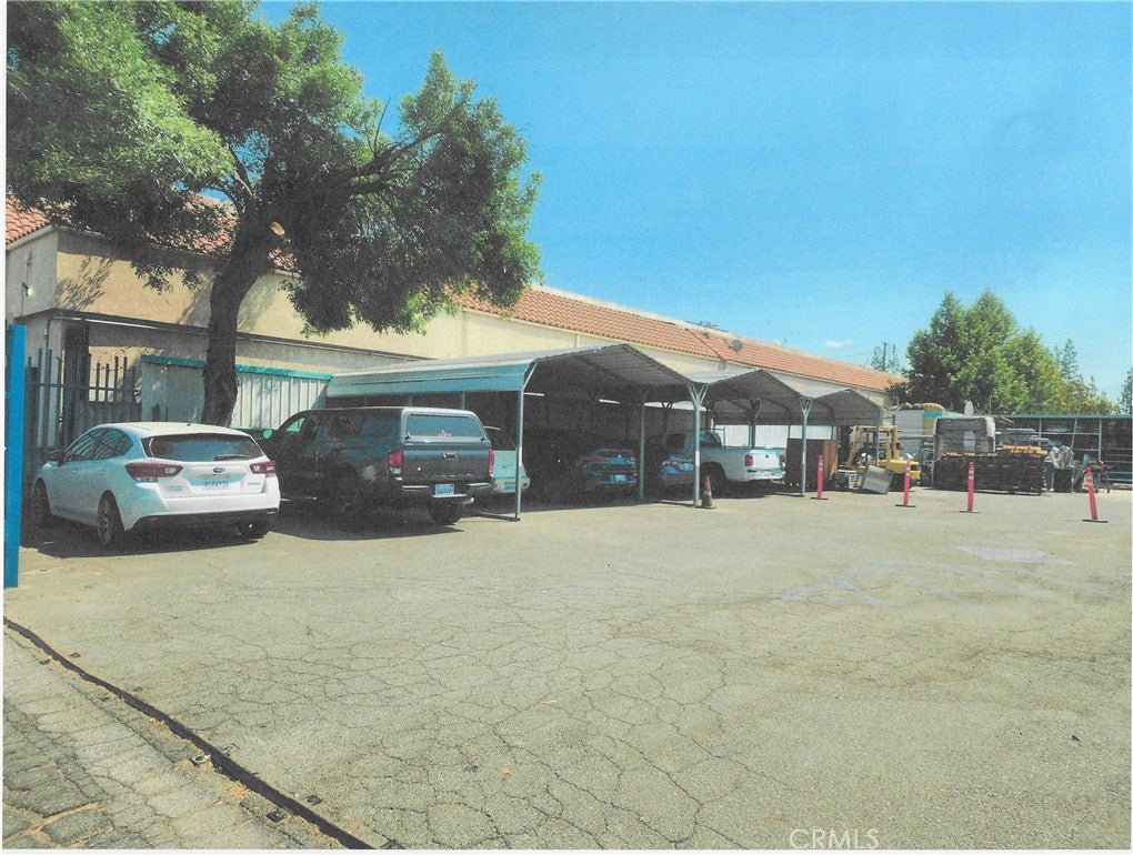205 N Waterman