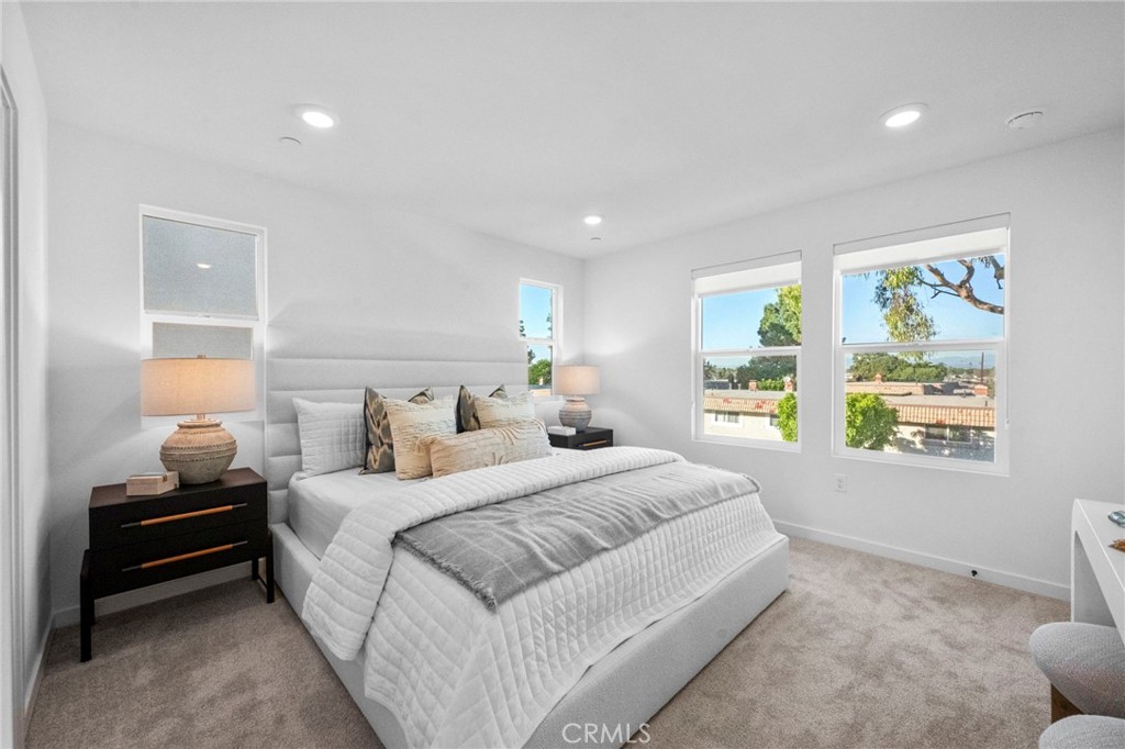 11741 Rose Drive