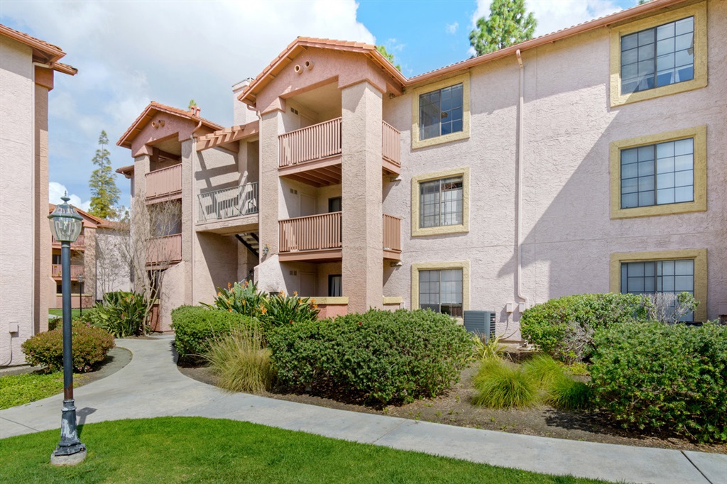 GREAT HOME IN RENOWNED POWAY UNIFIED SCHOOL DISTRICT. Walking distance to Rancho Bernardo High School and Middle School, Shopping, & Restaurants. The home is serene and private on 3rd floor. It offers newer A/C. (Nov. 2019),Granite counter tops and granite Fireplace in FR, Stainless steel appliances. Separate laundry room with full-size washer/dryer & ample storage. Slider to balcony. Two mirrored closet doors in MBR. Community Amenities include 2 pools. Fitness Room. BBQ area. Tennis courts & more.. Neighborhoods: Carmel MTN Ranch/Rancho Bernardo Complex Features: ,,,, Equipment: Dryer, Washer Other Fees: 44 Sewer: Sewer Connected Topography: LL