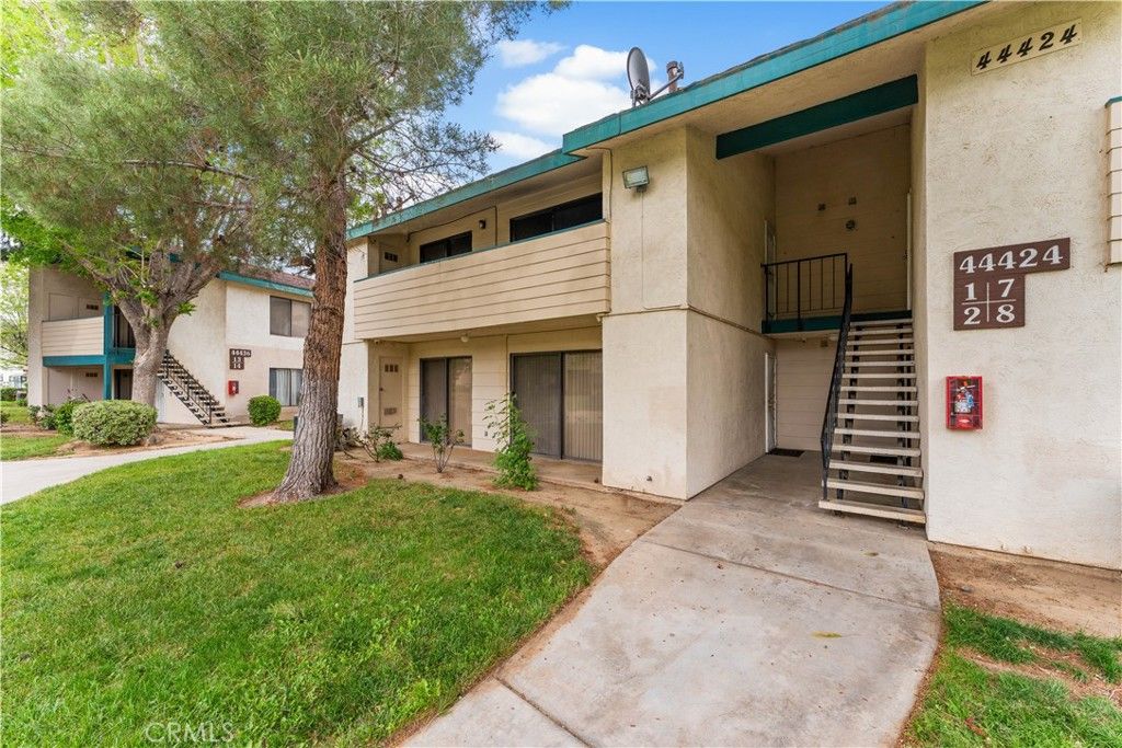 Photo of 44424 E 15th Street St, Lancaster, CA 93535 (MLS # SR26094103)